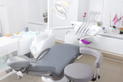 Behandlungsraum der Zahnarztpraxis DDr. Vesna Stephan
